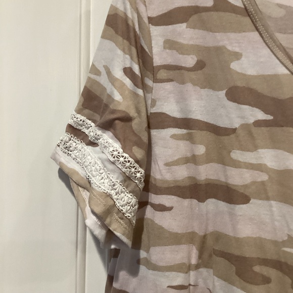 Wallflower camouflage top - Picture 3 of 9